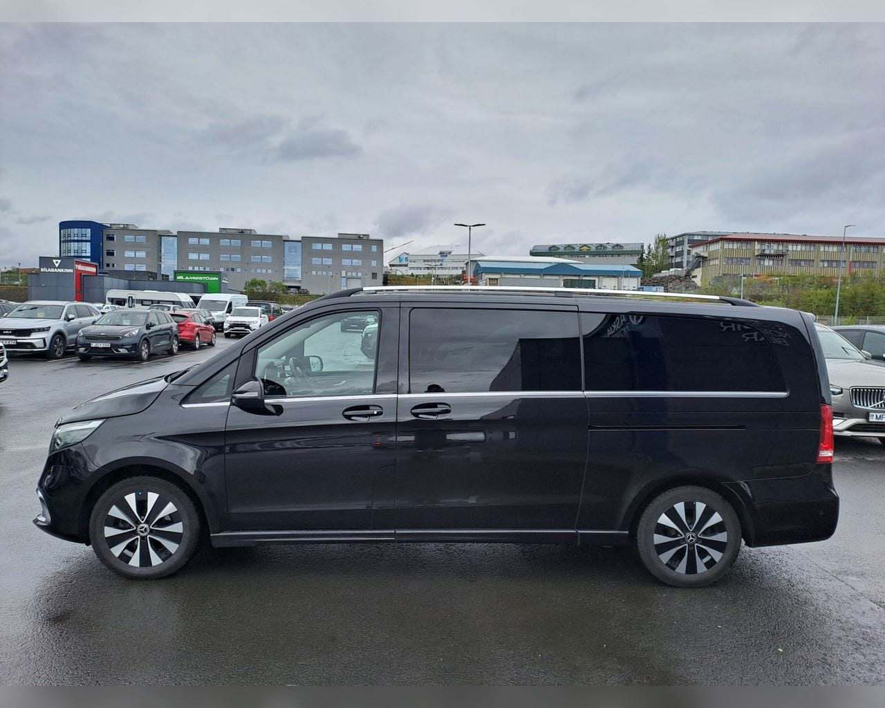 MERCEDES-BENZ EQV PROGRESSIVE LANGUR