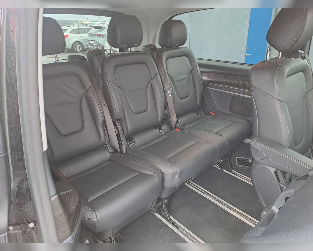 MERCEDES-BENZ EQV PROGRESSIVE LANGUR