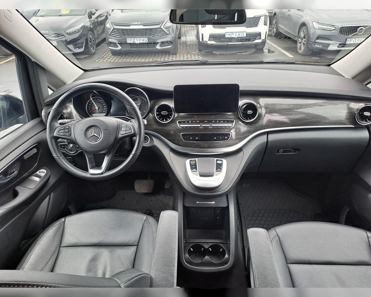 MERCEDES-BENZ EQV PROGRESSIVE LANGUR