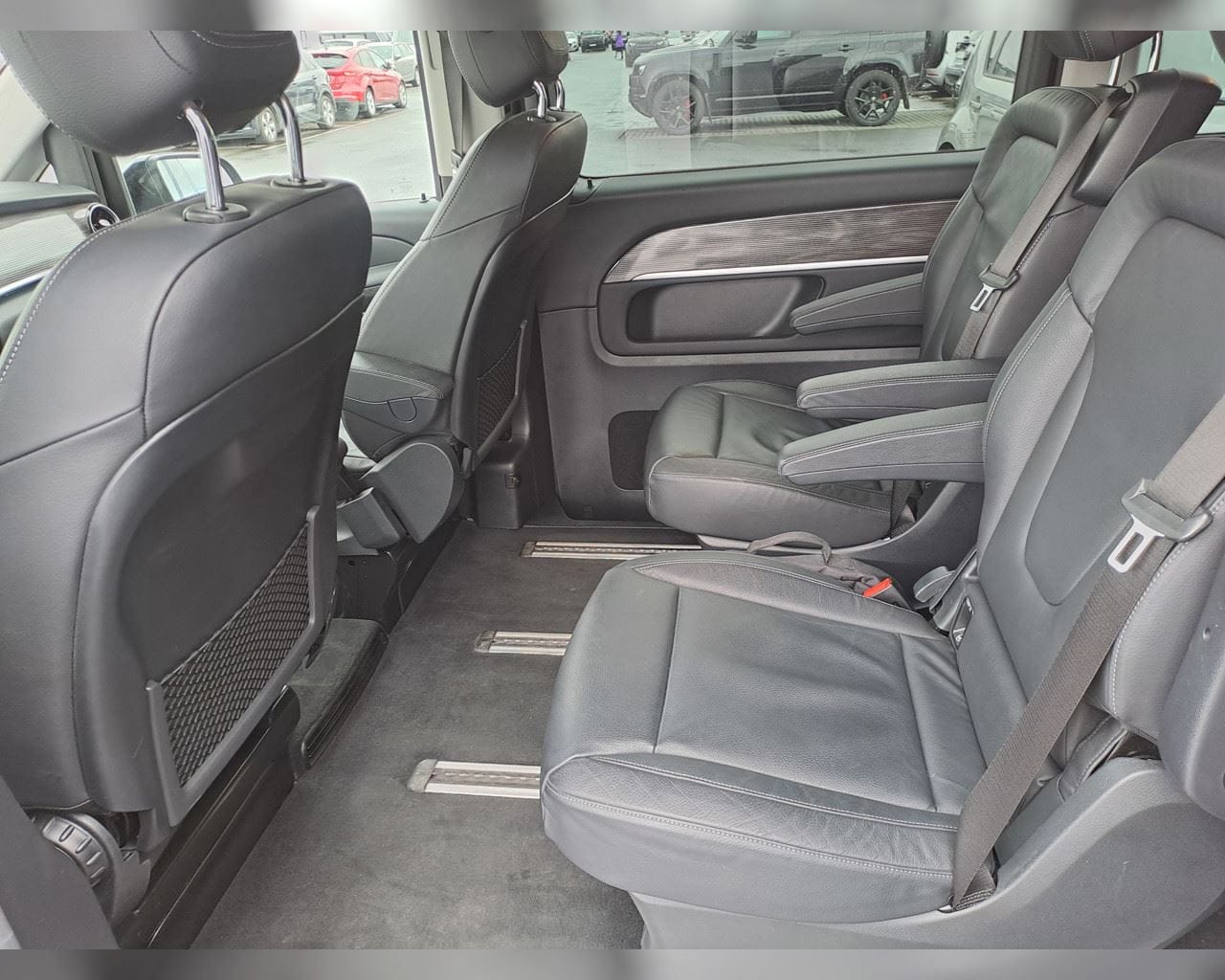 MERCEDES-BENZ EQV PROGRESSIVE LANGUR