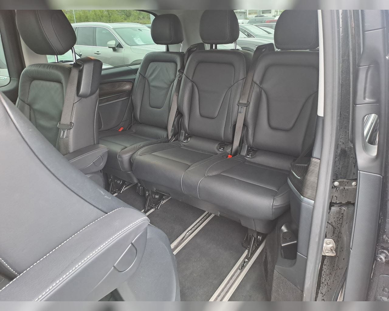 MERCEDES-BENZ EQV PROGRESSIVE LANGUR