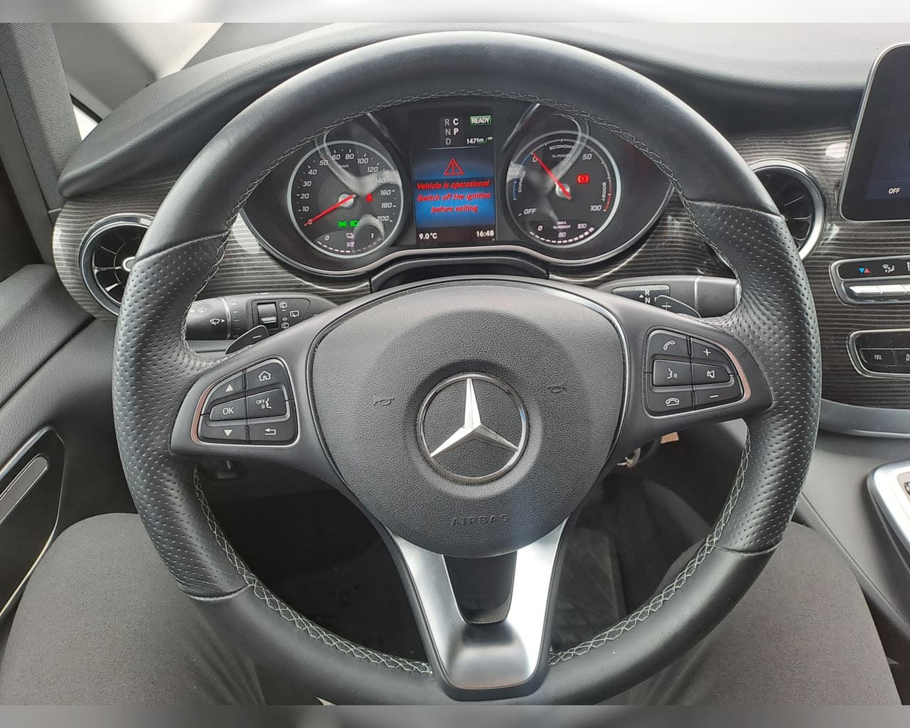MERCEDES-BENZ EQV PROGRESSIVE LANGUR
