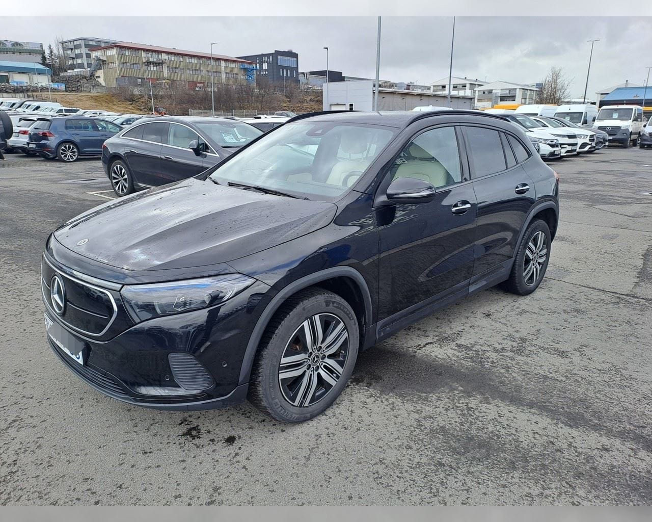 MERCEDES-BENZ EQA 250 PURE