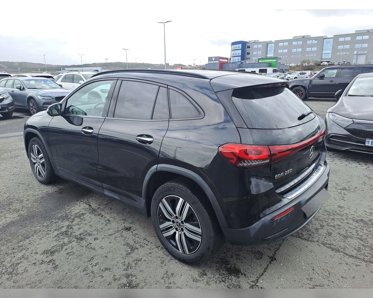 MERCEDES-BENZ EQA 250 PURE