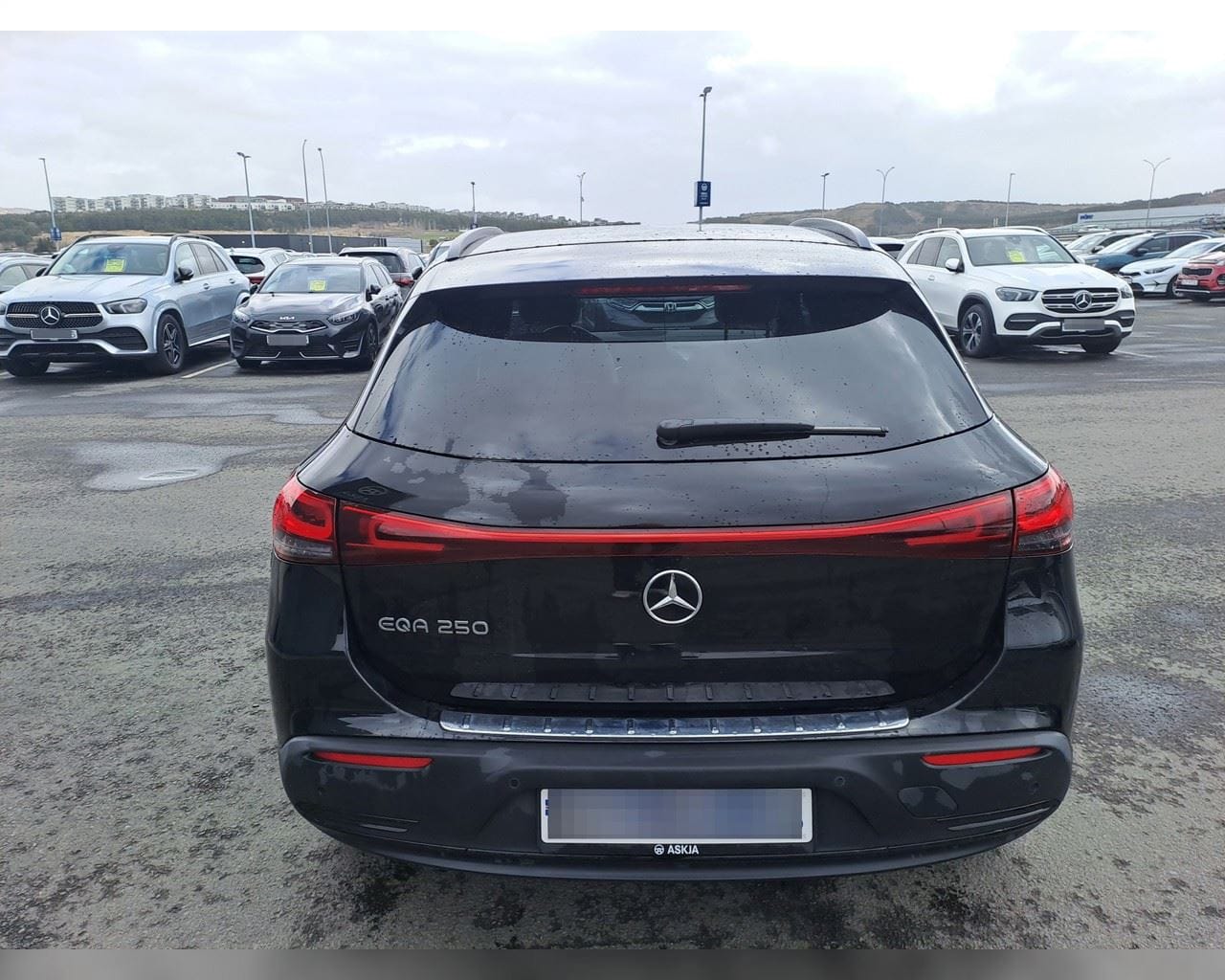 MERCEDES-BENZ EQA 250 PURE