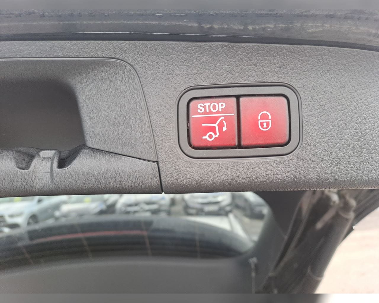 MERCEDES-BENZ EQA 250 PURE