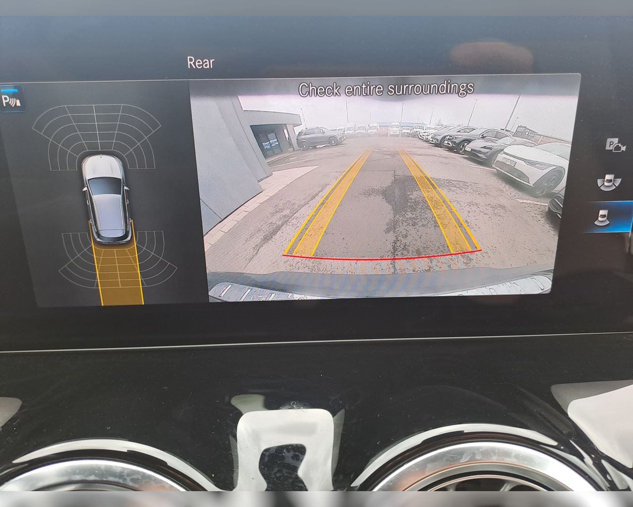 MERCEDES-BENZ EQA 250 PURE