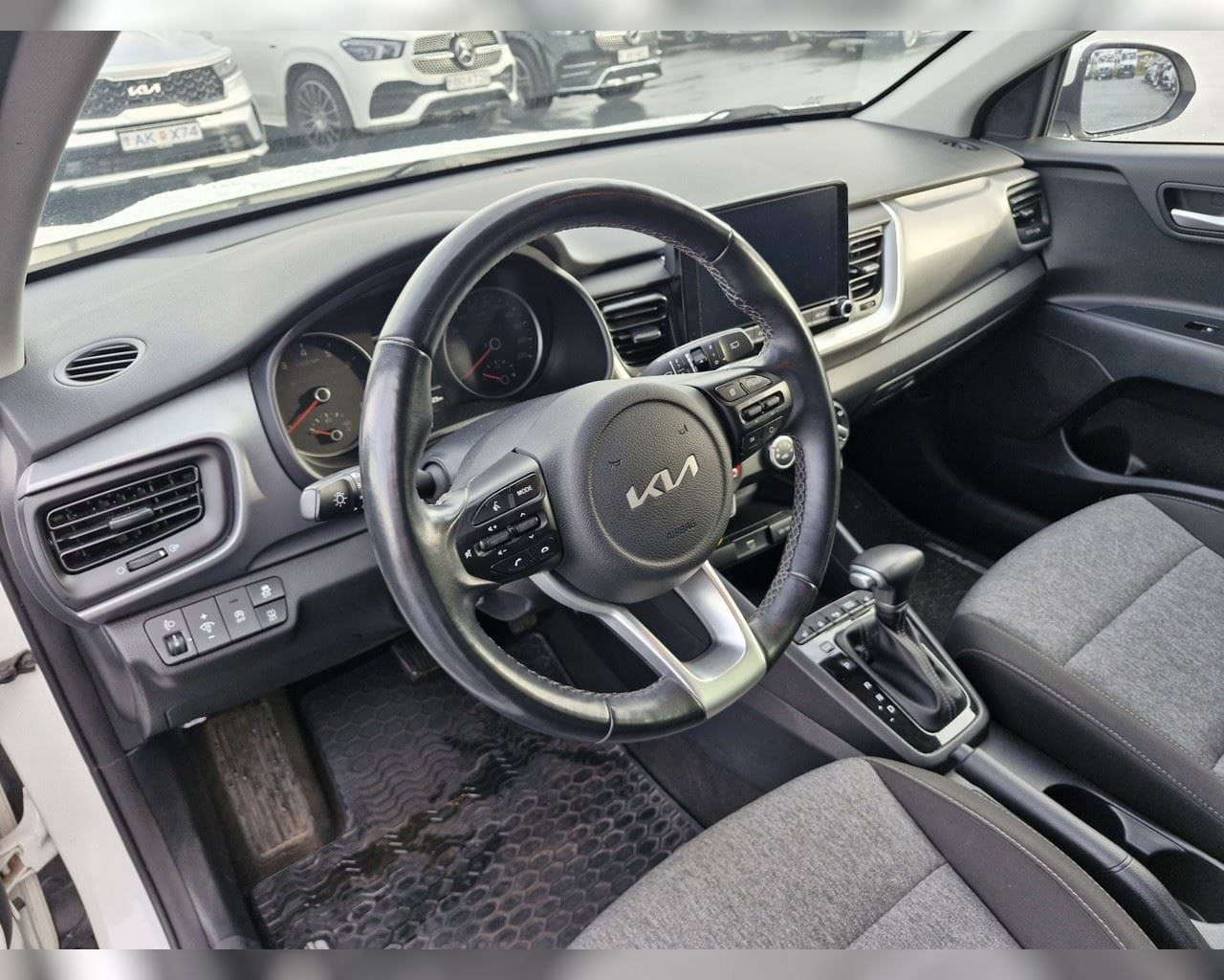 KIA STONIC