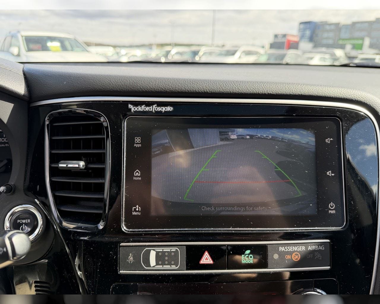 MITSUBISHI OUTLANDER