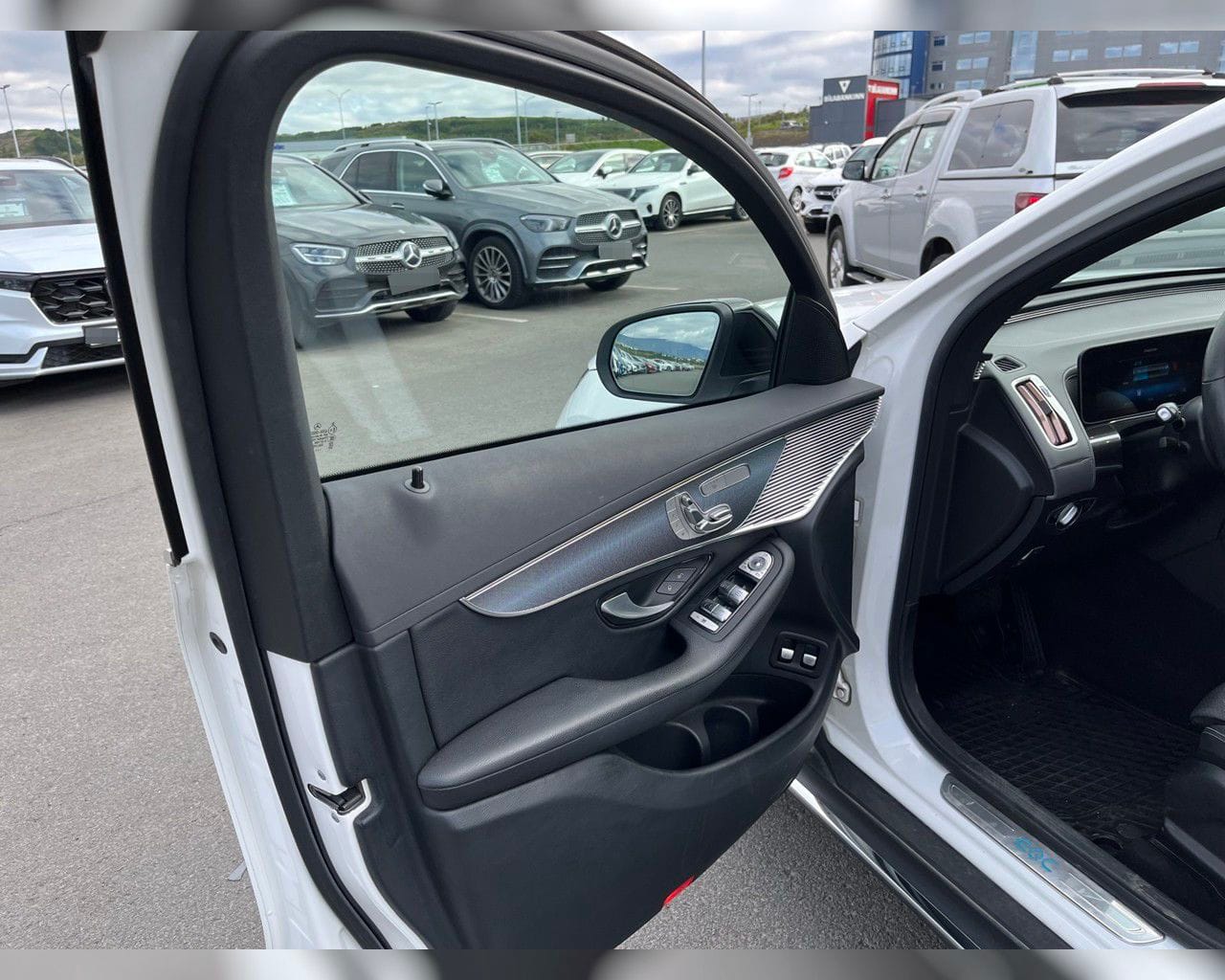 MERCEDES-BENZ EQC 400 4MATIC PURE