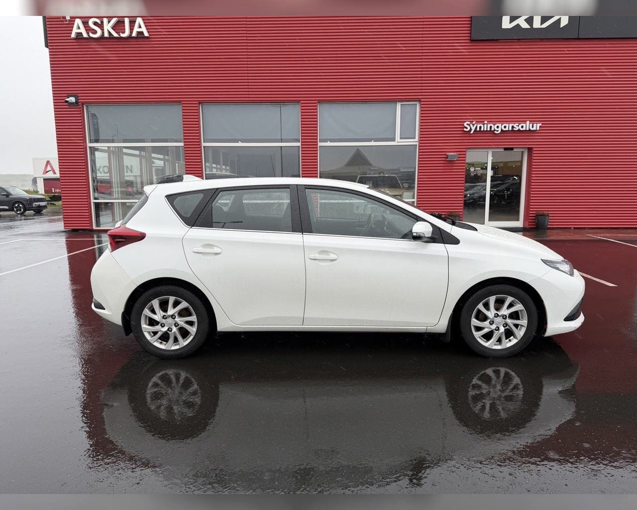 TOYOTA AURIS ACTIVE SJÁLFSKIPTUR