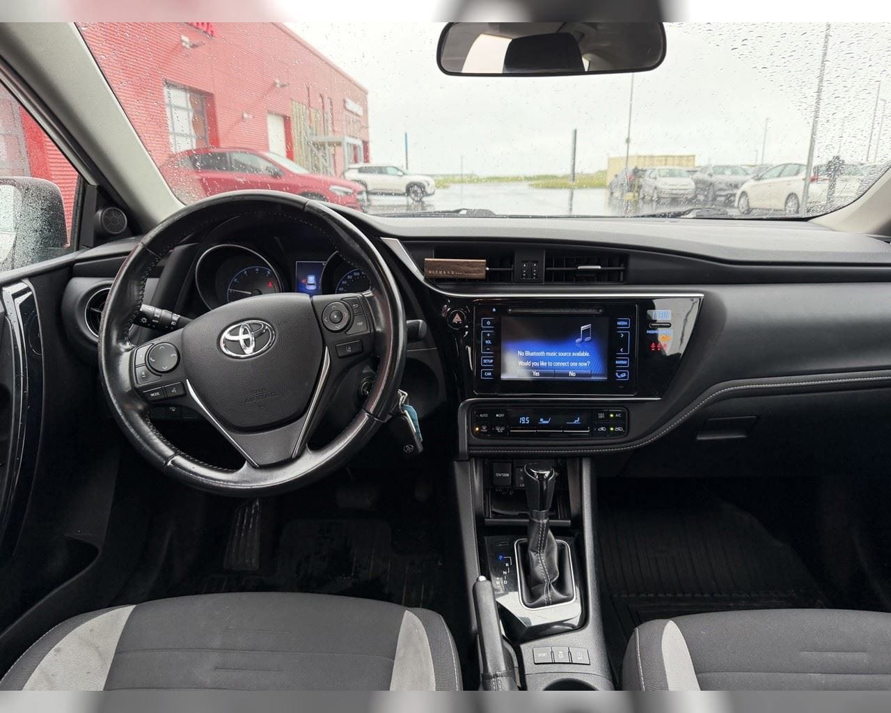 TOYOTA AURIS ACTIVE SJÁLFSKIPTUR