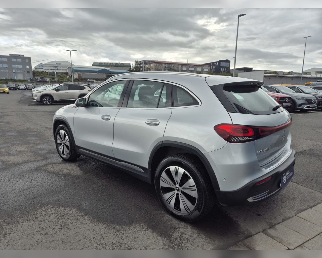 MERCEDES-BENZ EQA 250 PURE