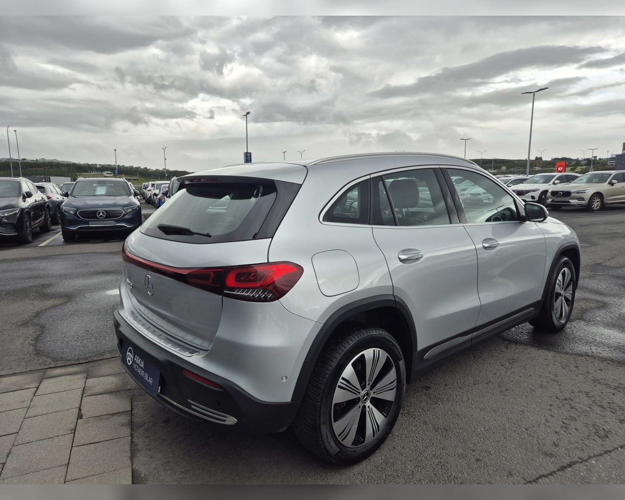MERCEDES-BENZ EQA 250 PURE