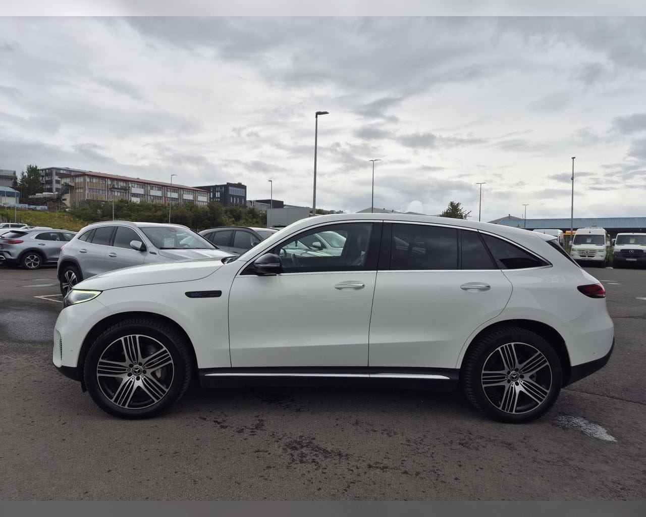 MERCEDES-BENZ EQC 400 4MATIC PROGRESSIVE