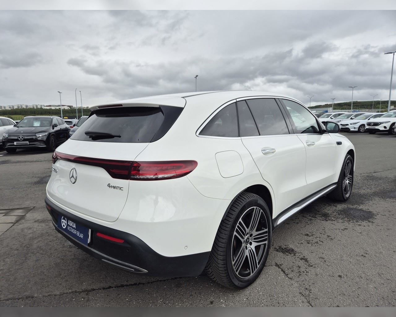 MERCEDES-BENZ EQC 400 4MATIC PROGRESSIVE
