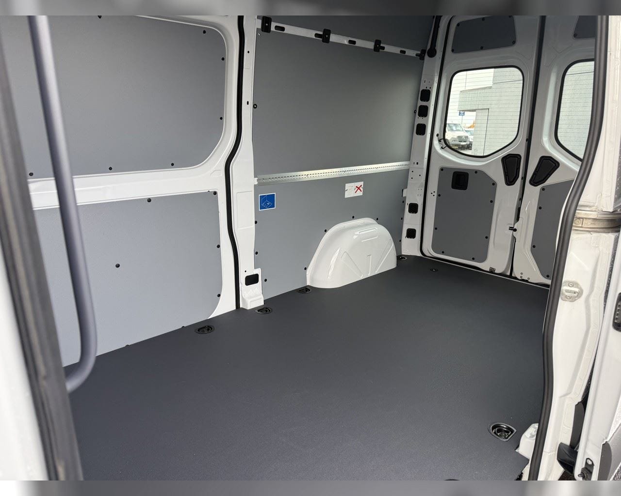 MERCEDES-BENZ SPRINTER-E BUSINESS