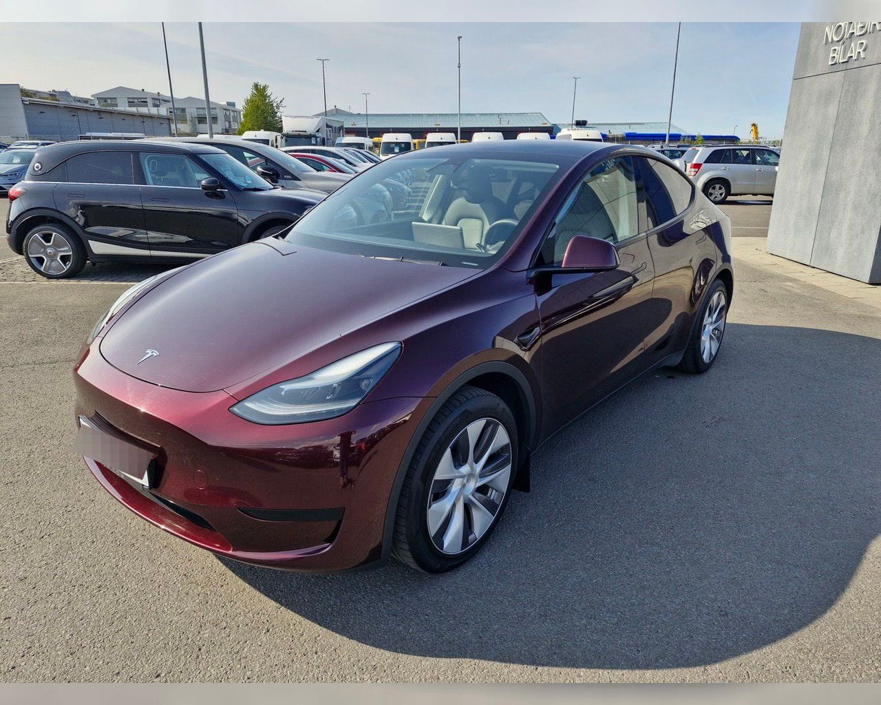 TESLA MODEL Y SR