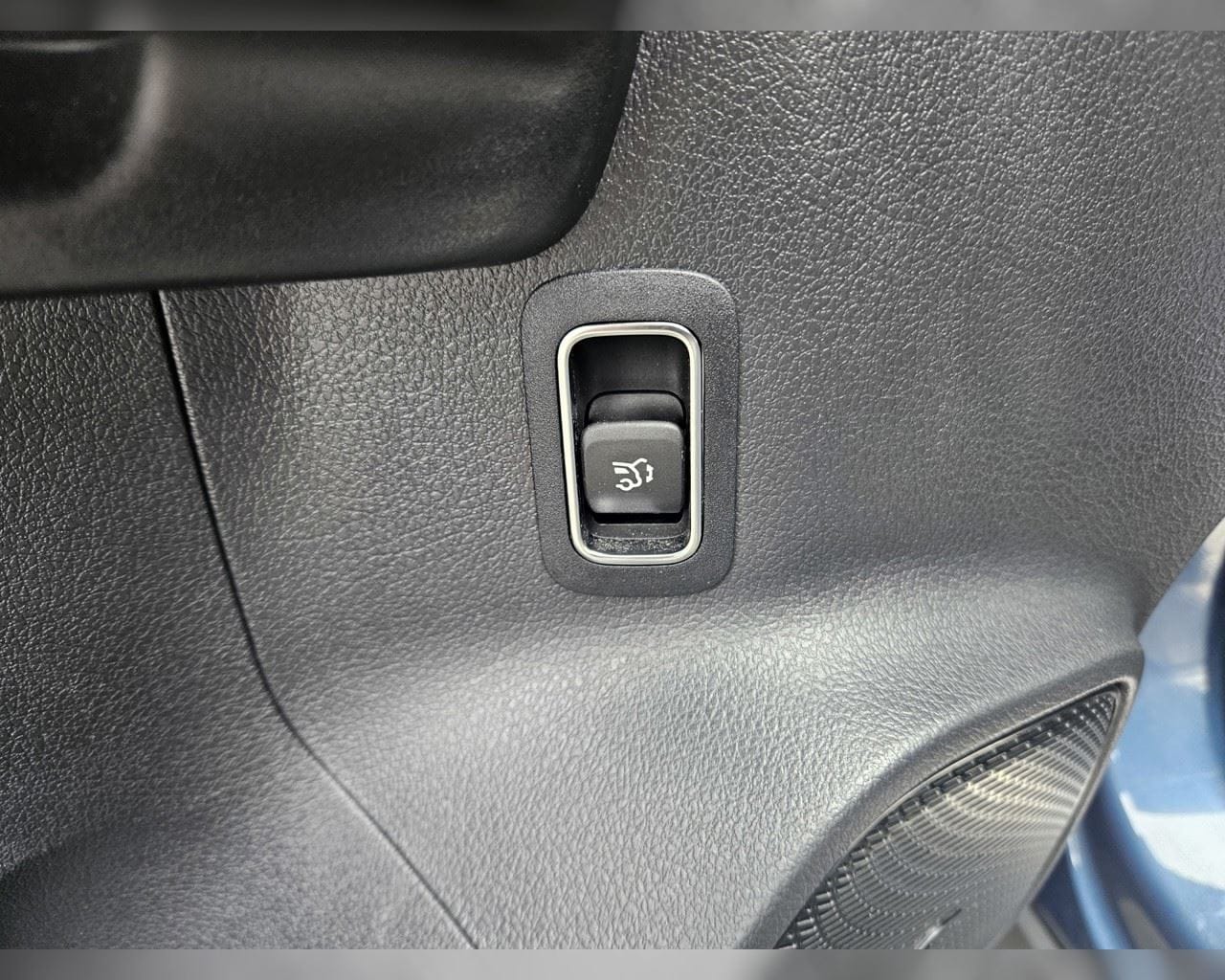 MERCEDES-BENZ EQA 300 4MATIC PROGRESSIVE