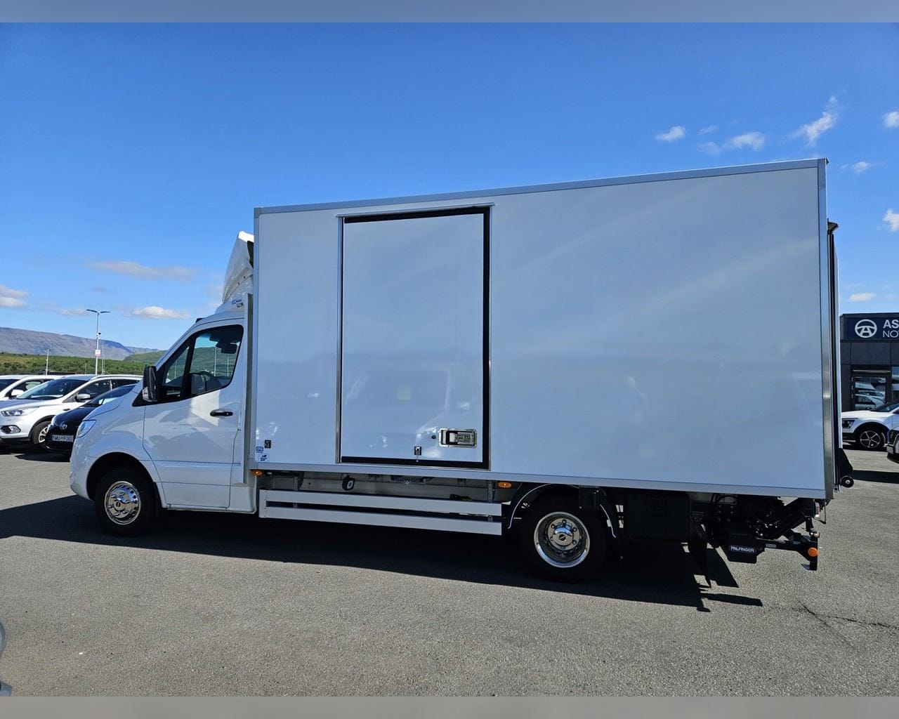 MERCEDES-BENZ SPRINTER IGLOOCAR