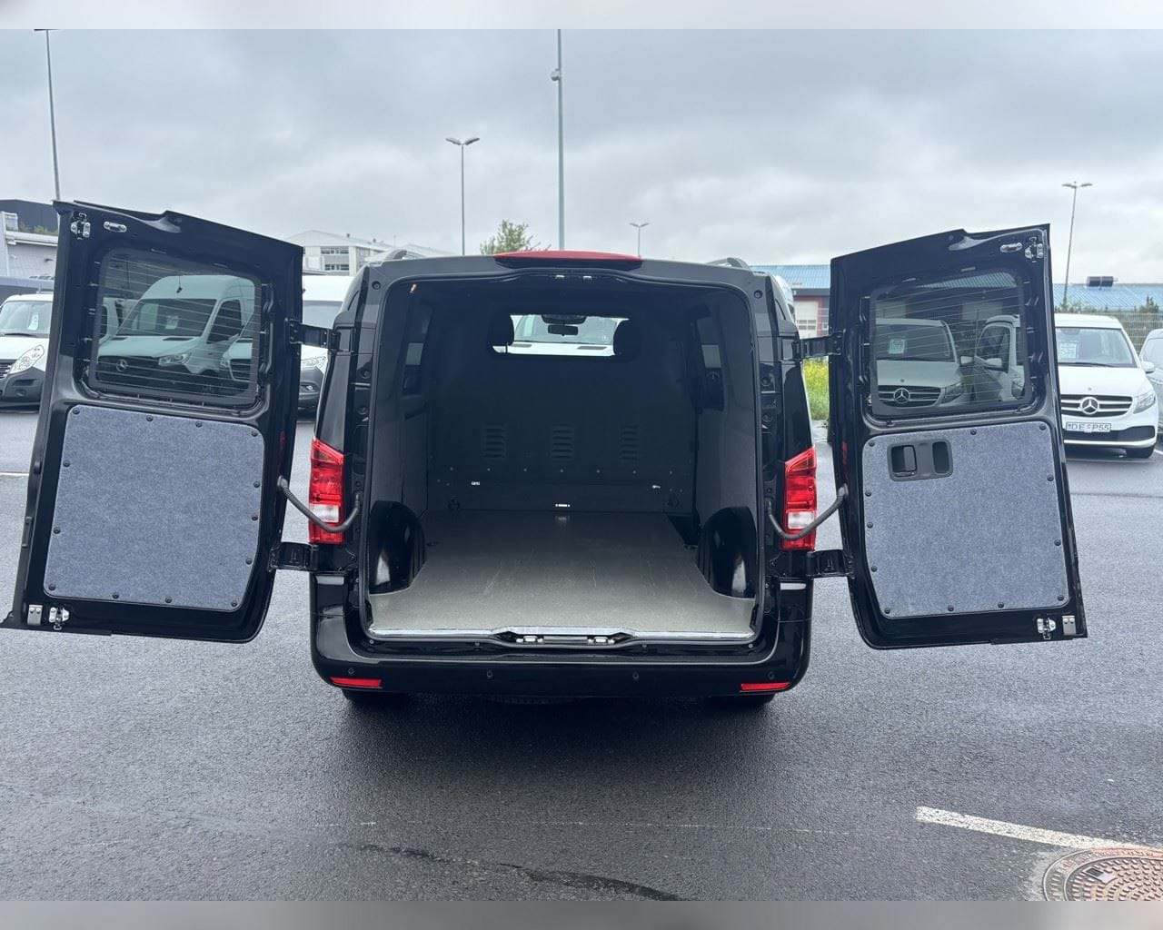 MERCEDES-BENZ VITO BUSINESS PRO