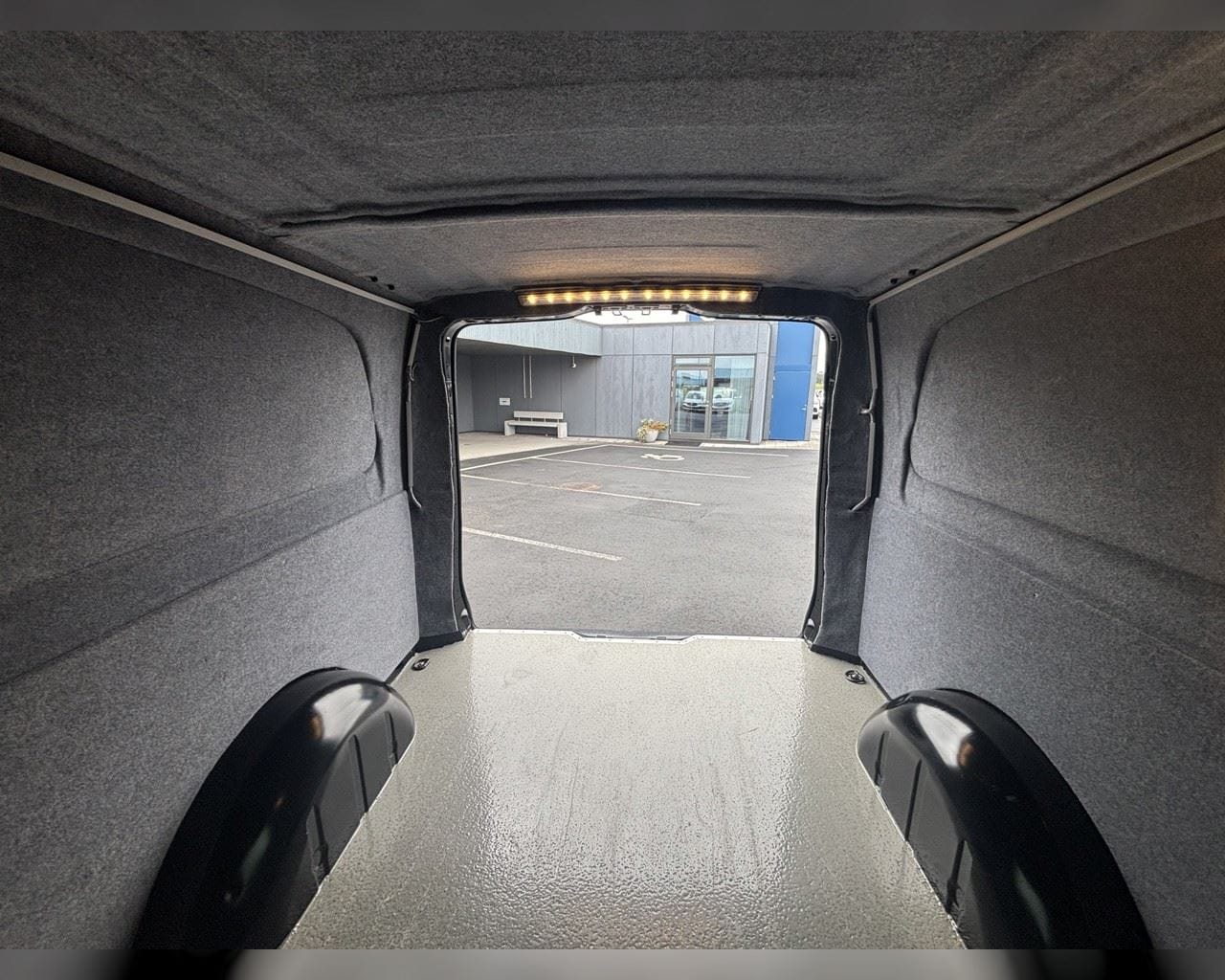 MERCEDES-BENZ VITO BUSINESS PRO