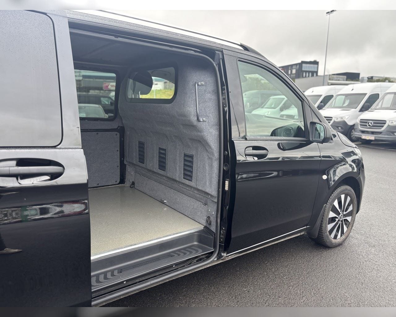 MERCEDES-BENZ VITO BUSINESS PRO