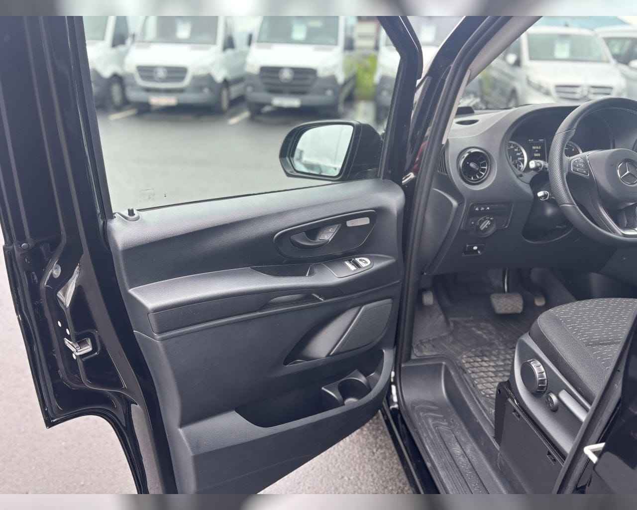 MERCEDES-BENZ VITO BUSINESS PRO