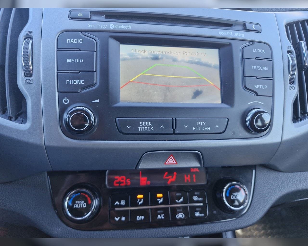 KIA SPORTAGE EX