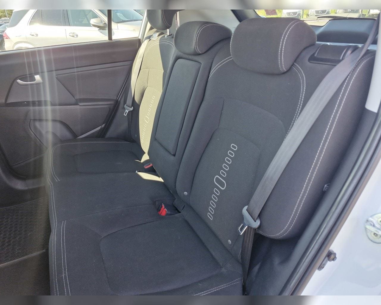 KIA SPORTAGE EX