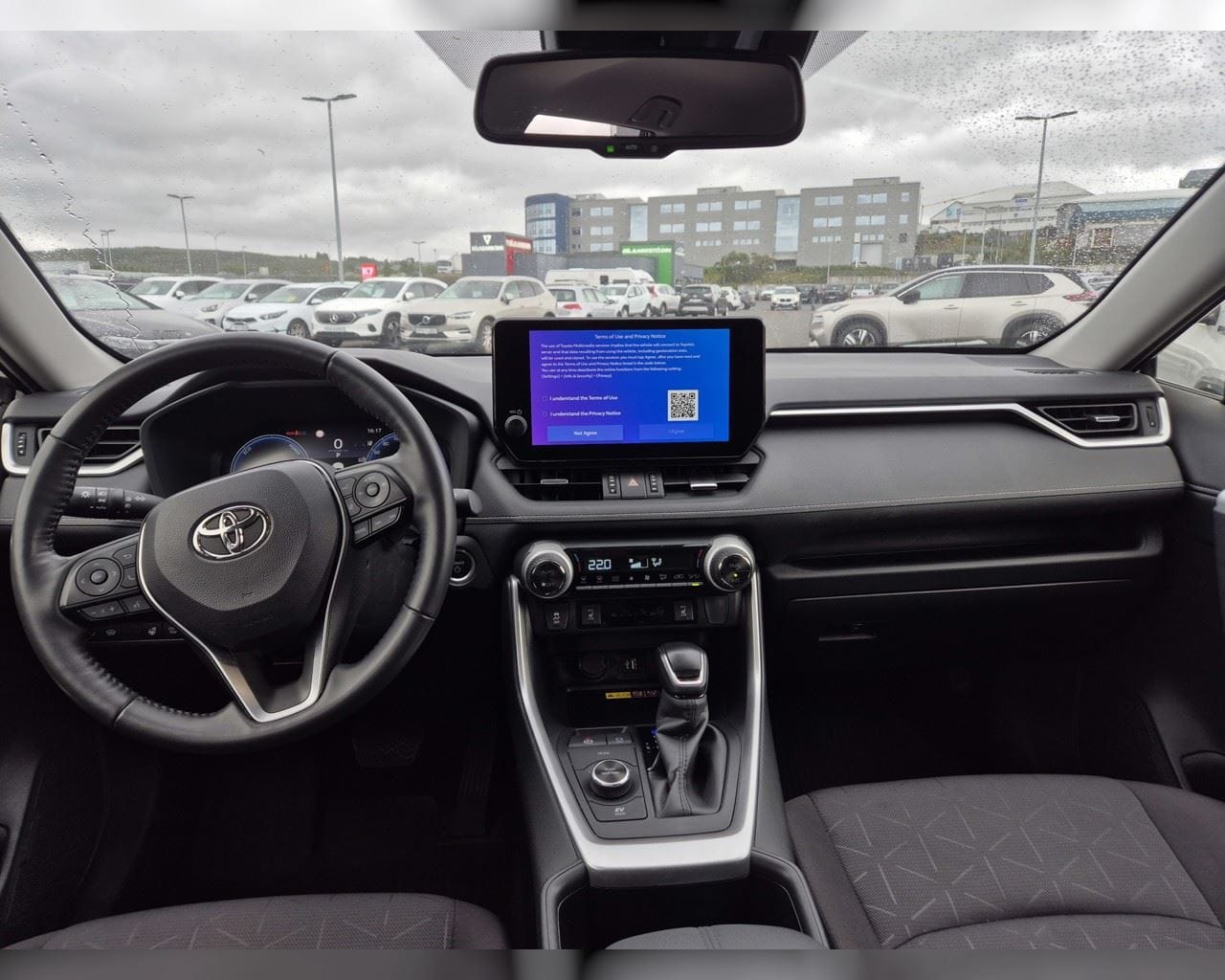 TOYOTA RAV4 GX HYBRID