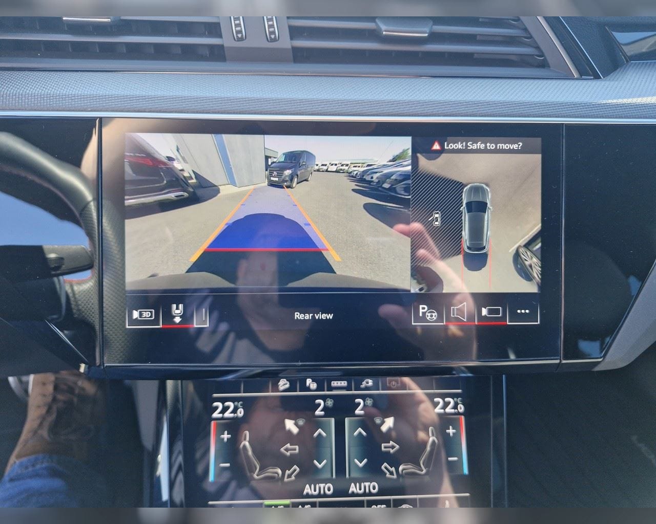 AUDI Q8 55 E-TRON S-LINE