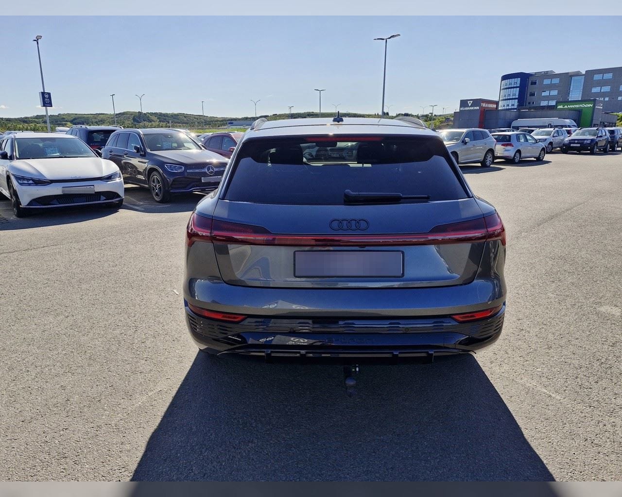 AUDI Q8 55 E-TRON S-LINE