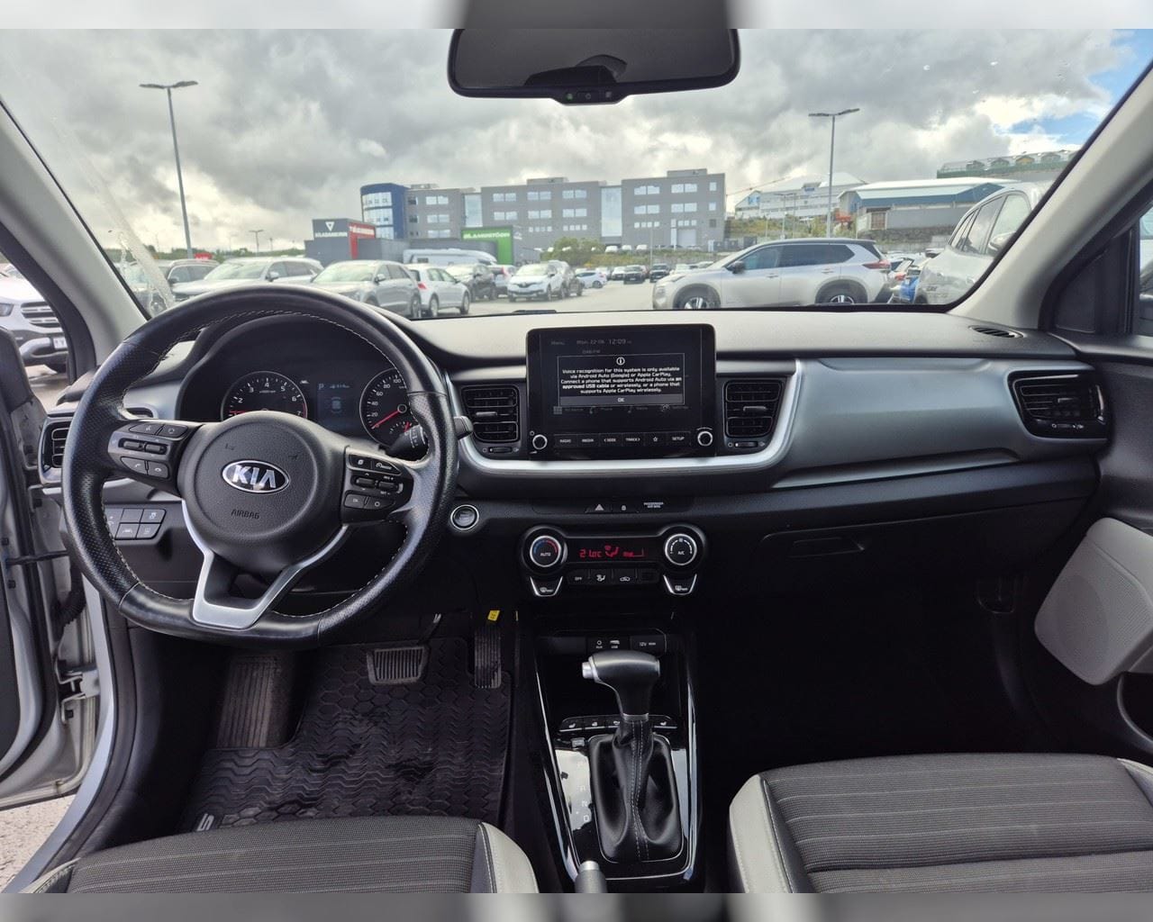 KIA STONIC STYLE