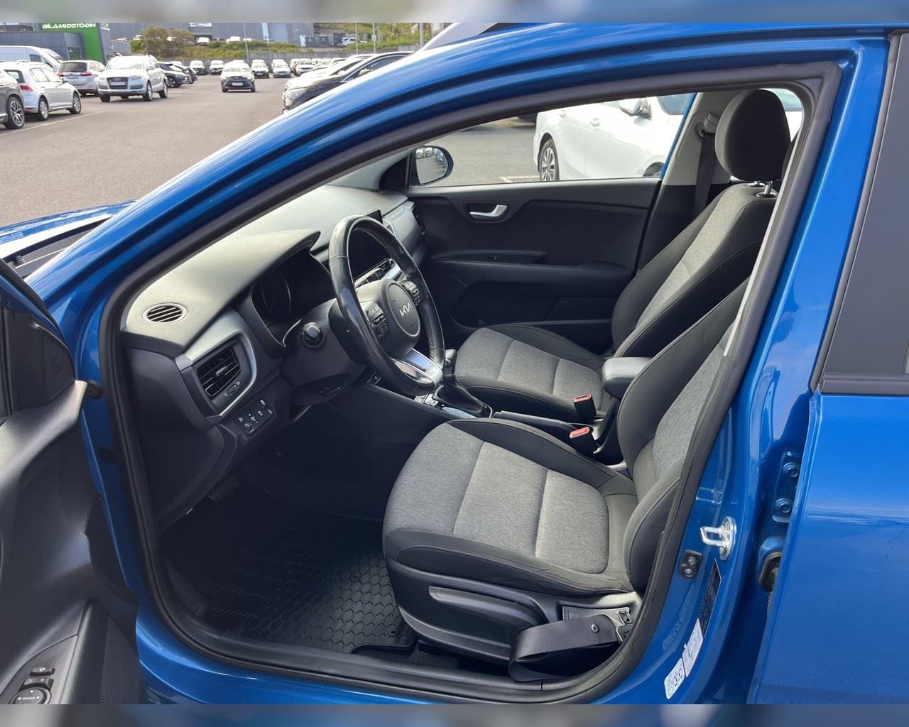 KIA STONIC URBAN