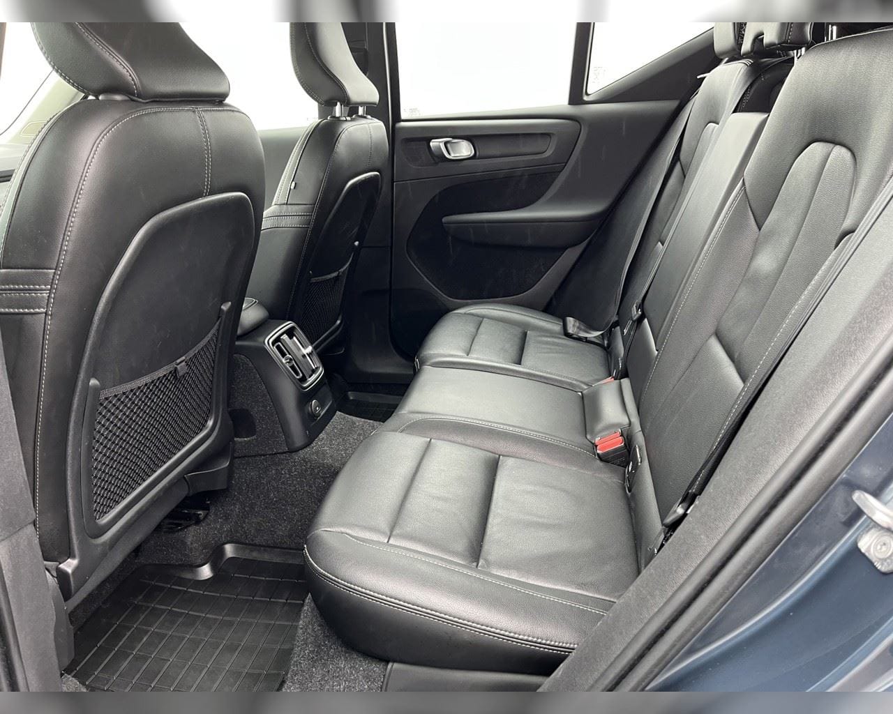 VOLVO XC40 INSCRIPTION