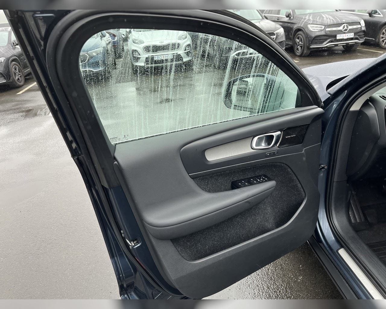 VOLVO XC40 INSCRIPTION