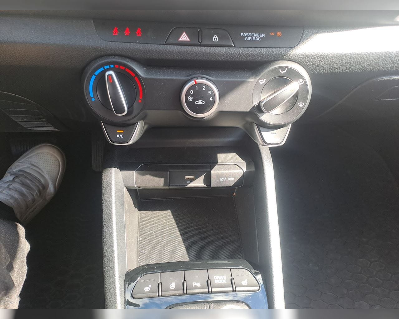 KIA STONIC URBAN