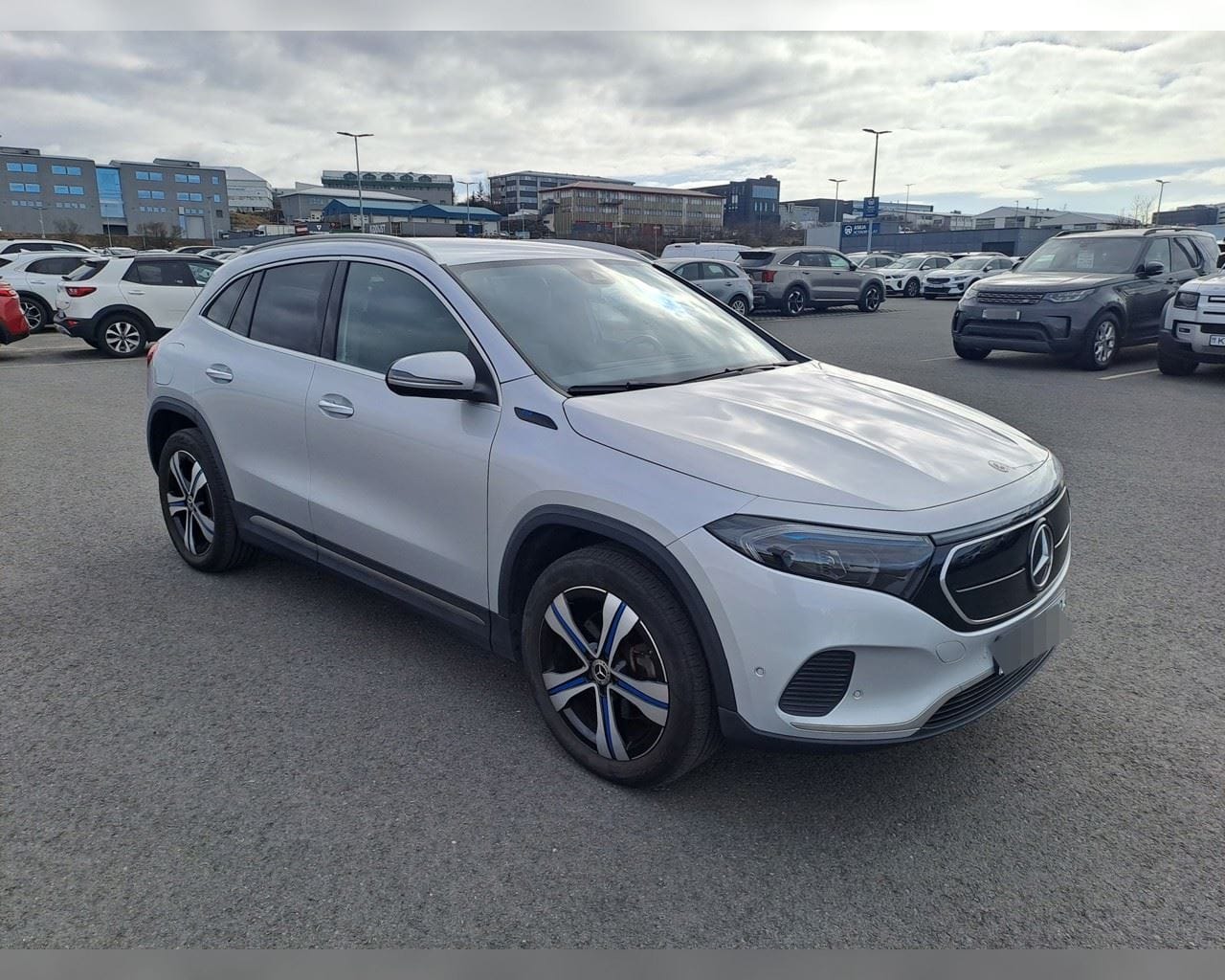 MERCEDES-BENZ EQA 300 4MATIC PROGRESSIVE