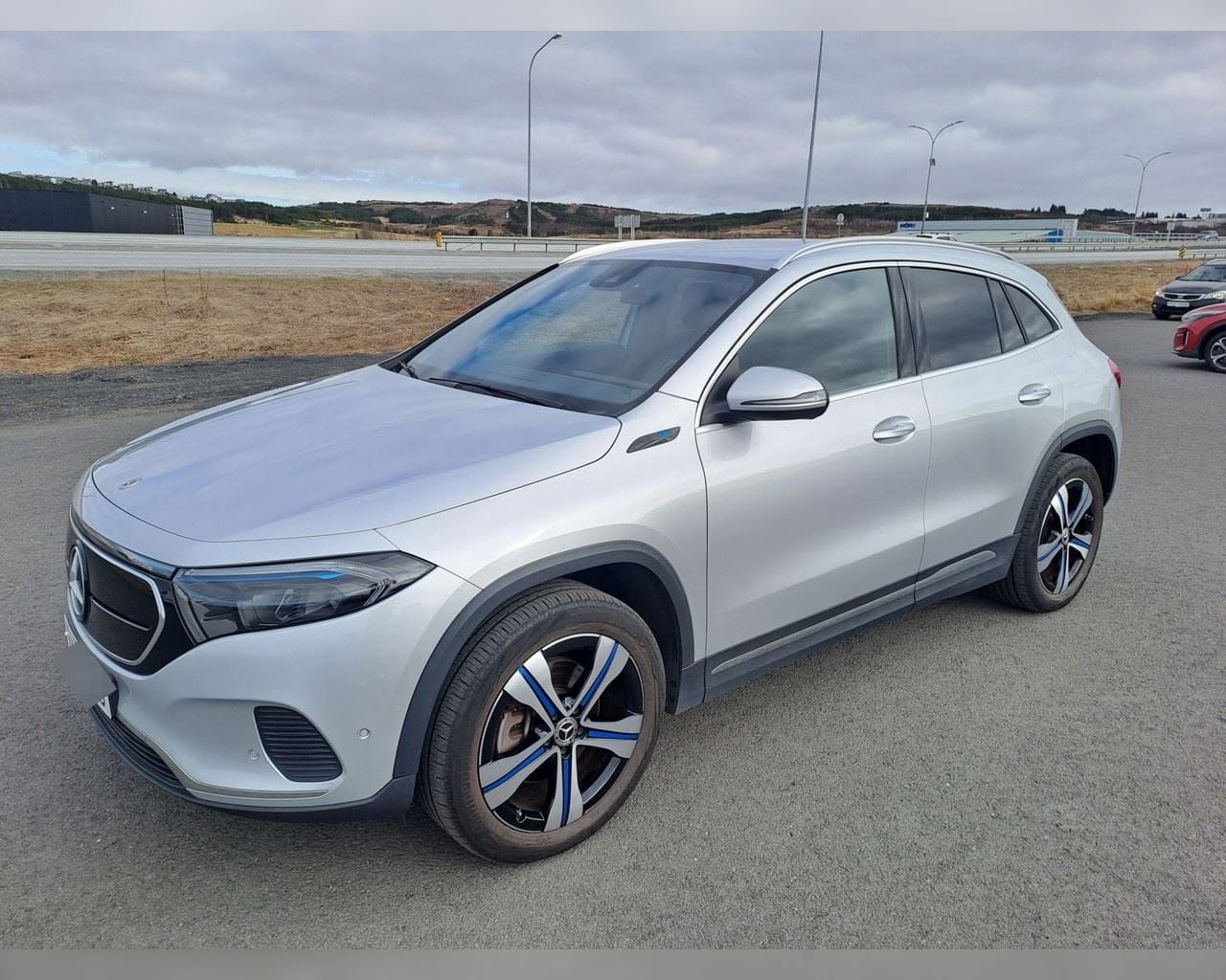 MERCEDES-BENZ EQA 300 4MATIC PROGRESSIVE