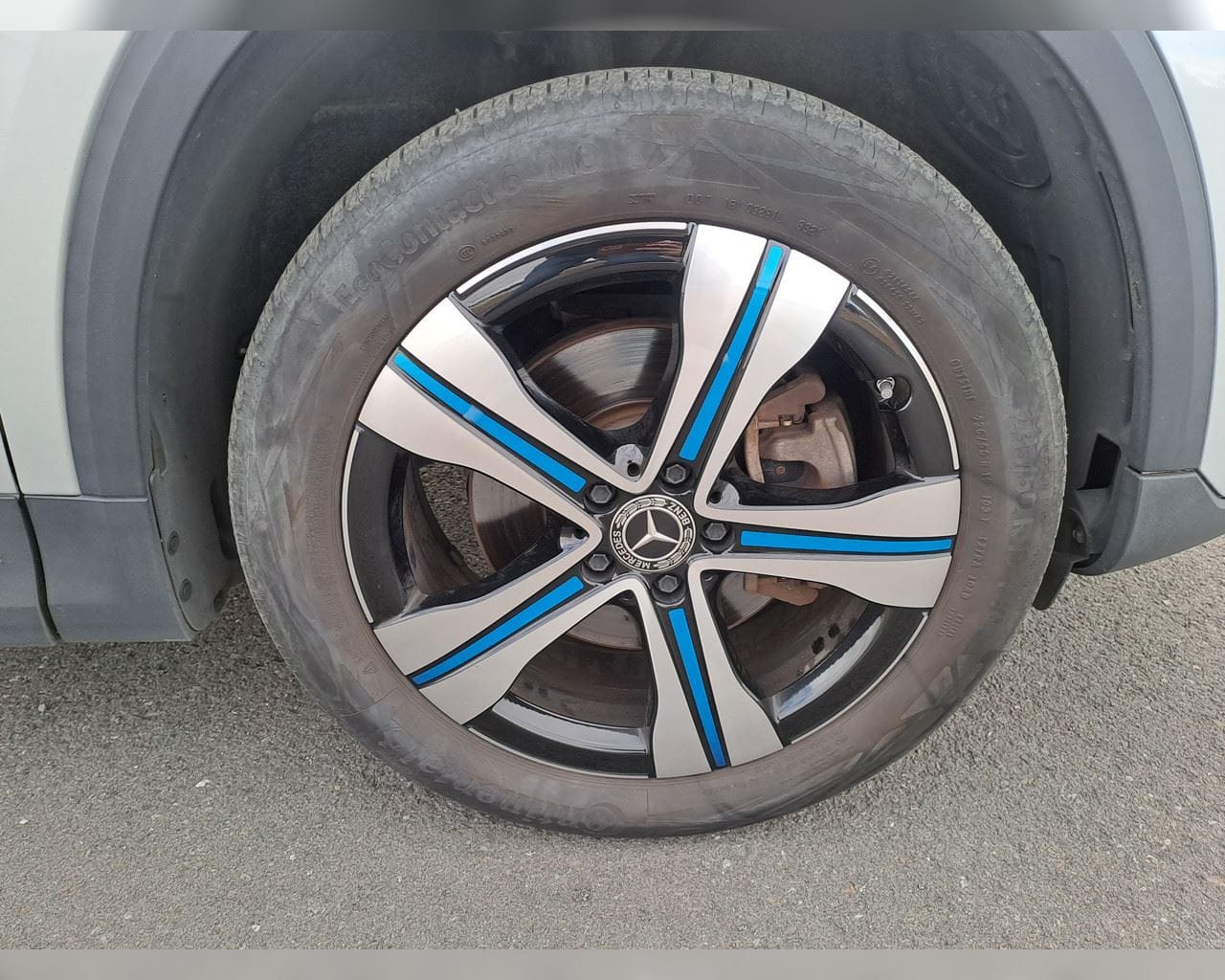 MERCEDES-BENZ EQA 300 4MATIC PROGRESSIVE