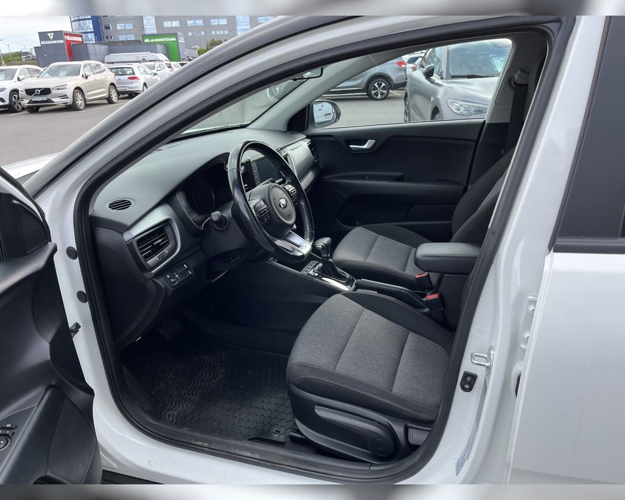 KIA STONIC URBAN