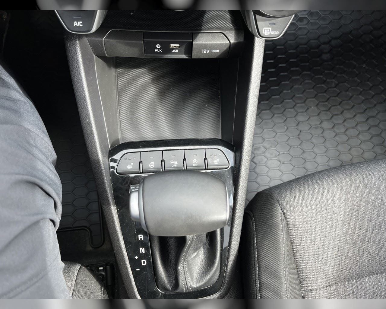 KIA STONIC URBAN
