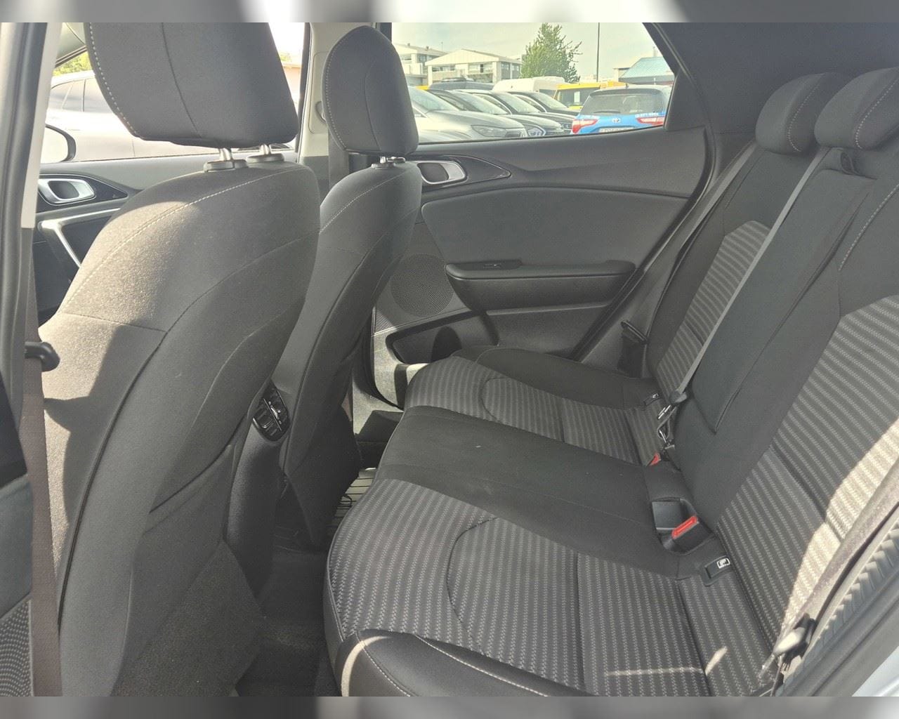 KIA XCEED PHEV URBAN
