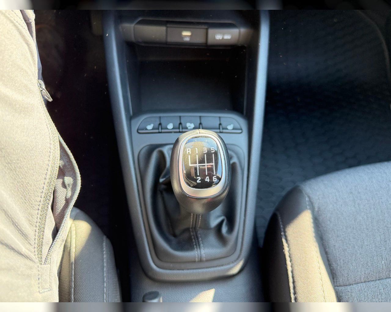 KIA STONIC URBAN