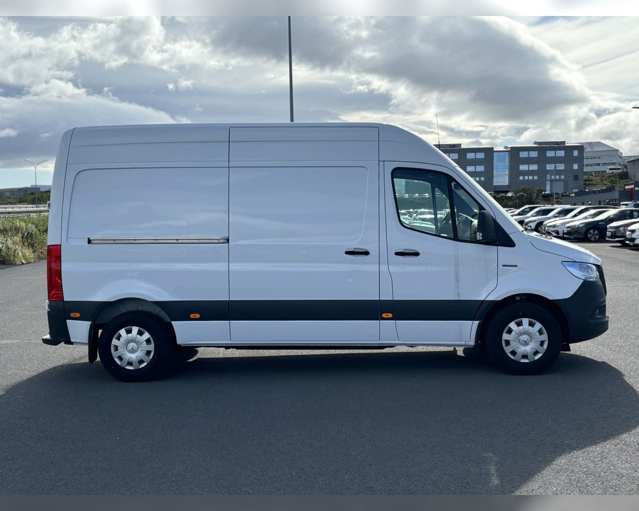 MERCEDES-BENZ SPRINTER E