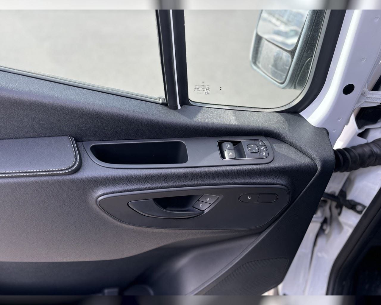 MERCEDES-BENZ SPRINTER E