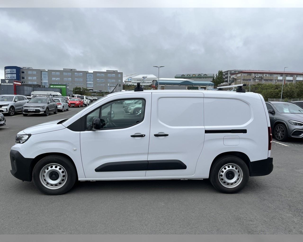 PEUGEOT E-PARTNER