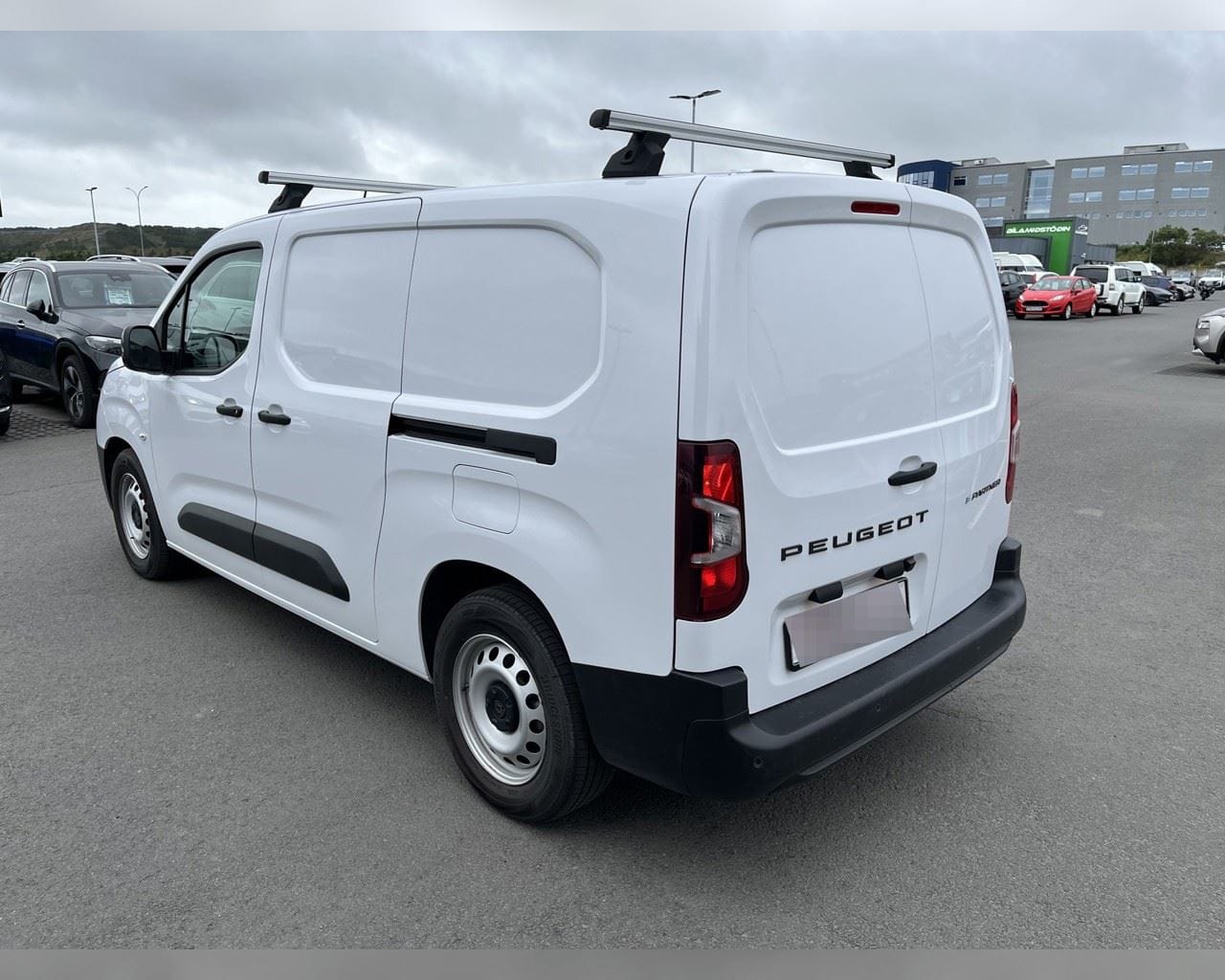 PEUGEOT E-PARTNER