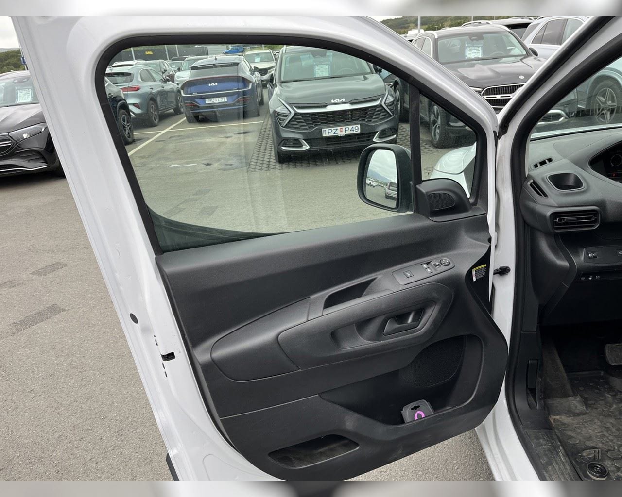 PEUGEOT E-PARTNER